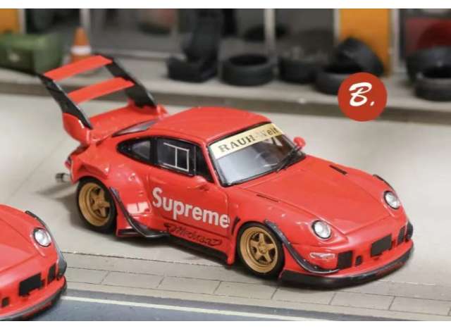 Street Weapon Modeliukas 1/64 RWB 993 Suprme high tail, red (yra Sandėlyje)