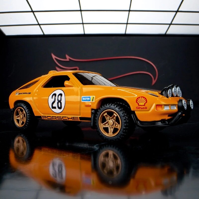 Hot Wheels Elite 64 Modeliukas Porsche 928 Safari (yra Sandėlyje)