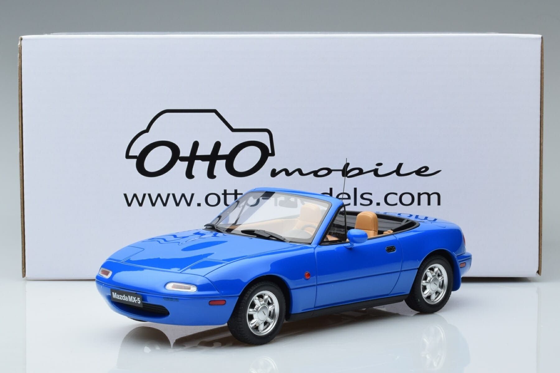 PRE-ORD3R OttOmobile Miniatures Modeliukas 1/18 1990 Mazda MX-5 NA *Resin series*, blue