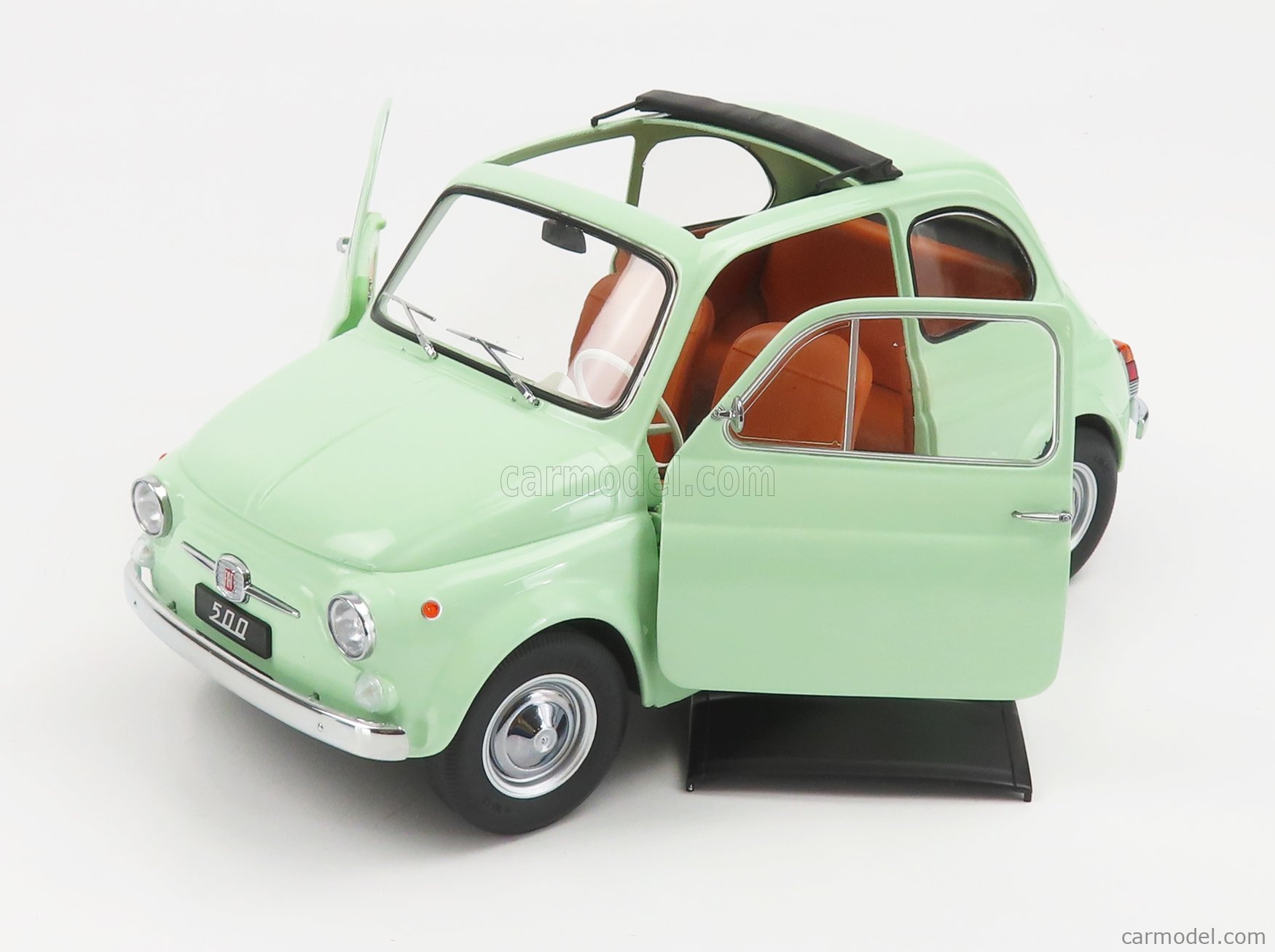 KK Scale Modeliukas 1/12 1968 Fiat 500, mint green