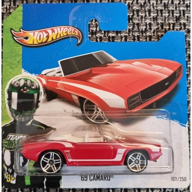 Hot Wheels 2013 Mainline Modeliukas 69 Camaro Red