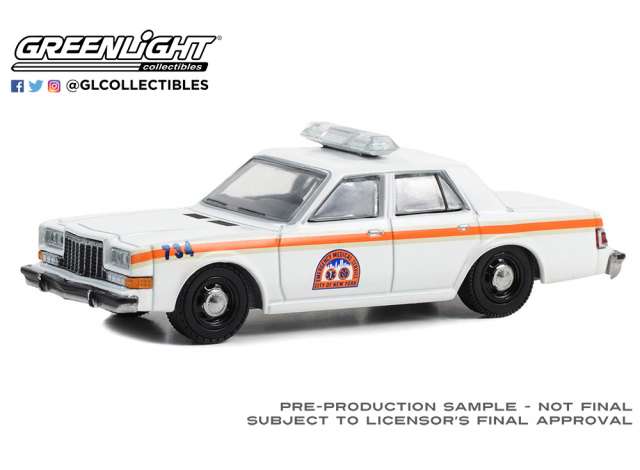 PRE-ORD3R GreenLight Modeliukas 1983 Dodge Diplomat NYC EMS (City of New York Emergency Medical Service)