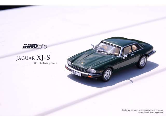 PRE-ORD3R Inno64 Modeliukas 1984 Jaguar XJ-S, british racing green