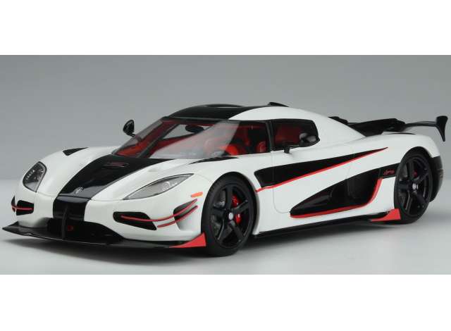 GT Spirit Modeliukas 2015 Koenigsegg Agera RS *Resin Series*, arctic white