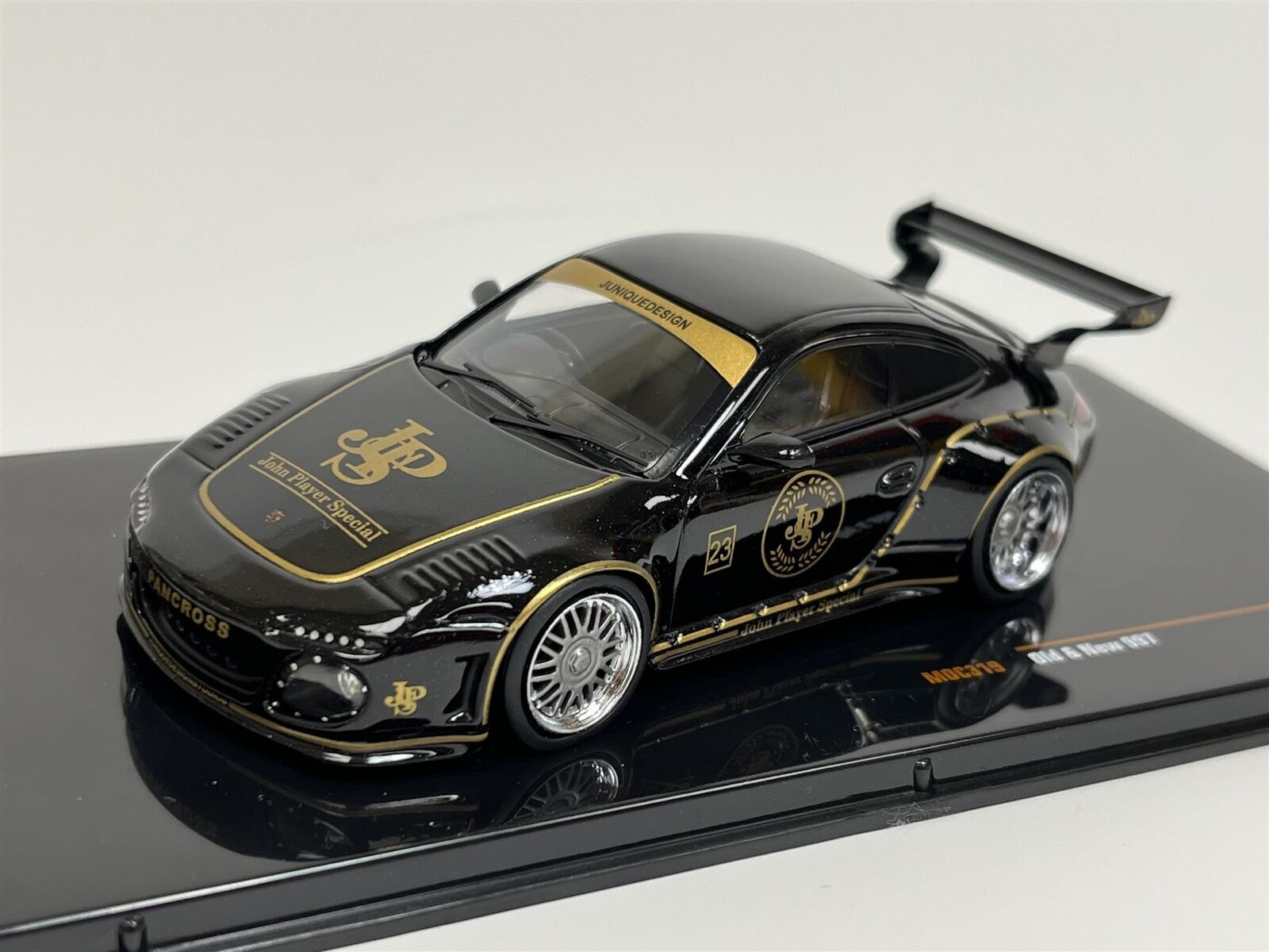 PRE-ORD3R IXO Models Modeliukas 1/43 Porsche Old and New 997 #23 John Player Special, black