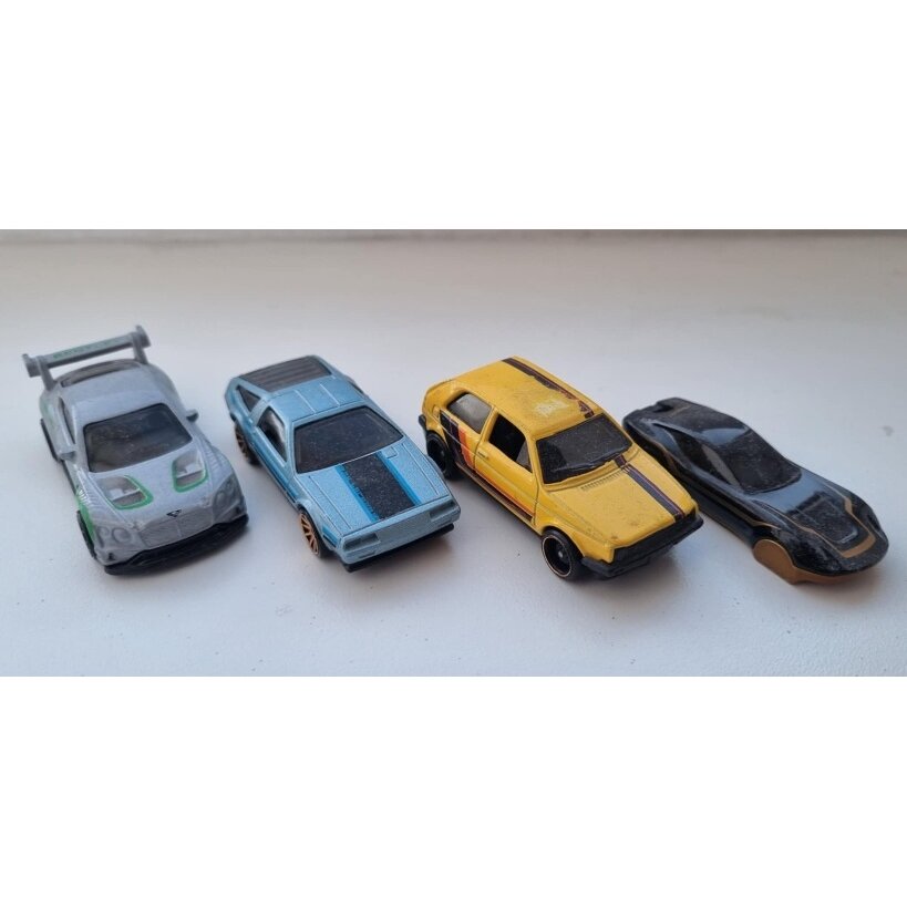 PAŽEISTA BŪKLĖ!!!   Hot Wheels Mainline Modeliukas Bentley+Delorean+Golf+Coupe Clip (yra Sandėlyje)