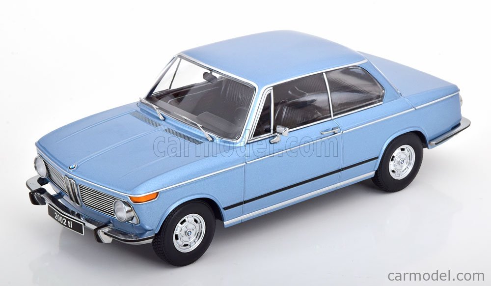 PRE-ORD3R KK Scale Modeliukas 1/18 1971 BMW 2002 ti 1.Serie, lightblue metallic