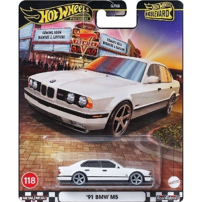 Hot Wheels Premium Boulevard 116-120 Modeliukas 91 BMW M5 E34 White (yra Sandėlyje)