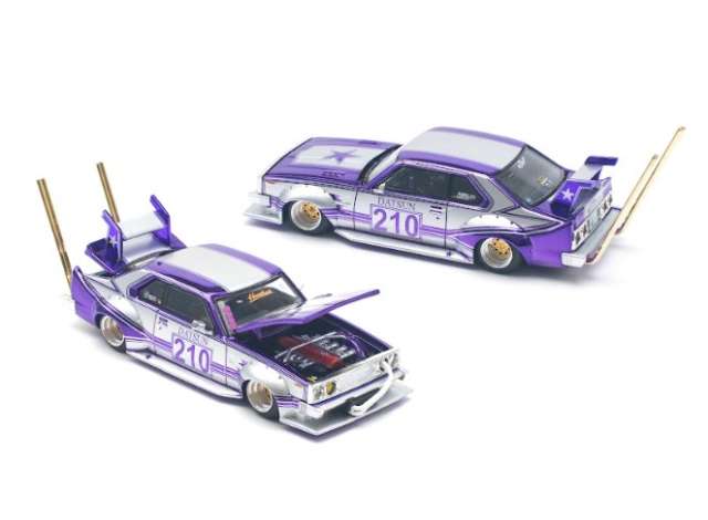 PRE-ORD3R Pop Race Modeliukas 1/64 Nissan Skyline C210 Kaido Racer (Bosozoku Style), purple chrome/silver