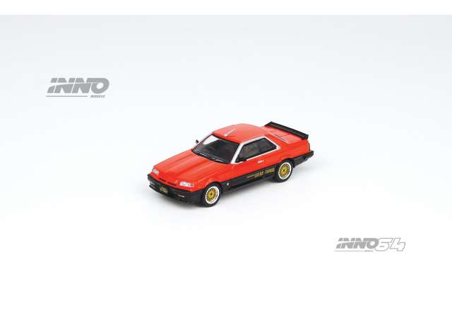 Inno64 Modeliukas 1/64 Nissan Skyline 2000 Turbo RS-X (DR30), red/black with gold rims