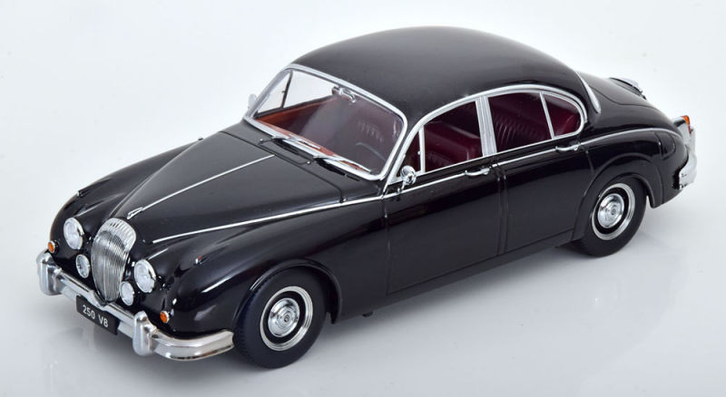 PRE-ORD3R KK Scale Modeliukas 1/18 1962 Daimler 250 V6 *LHD*, black with darkred interieur