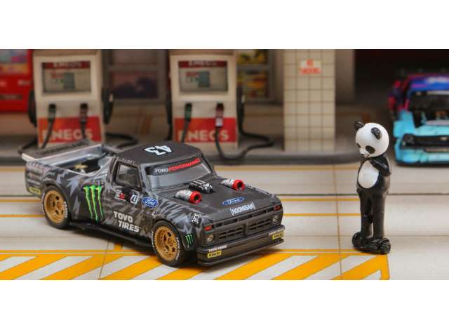 PRE-ORD3R Street Weapon Modeliukas 1/64 1977 Ford F-150 Monster Hoonitruck, various