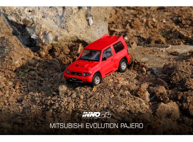 Inno64 Modeliukas Mitsubishi Pajero Evolution, red