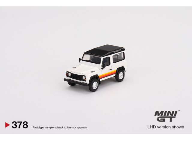 PRE-ORD3R Mini GT Modeliukas 1/64 Land Rover Defender 90 Wagon, white with stripes
