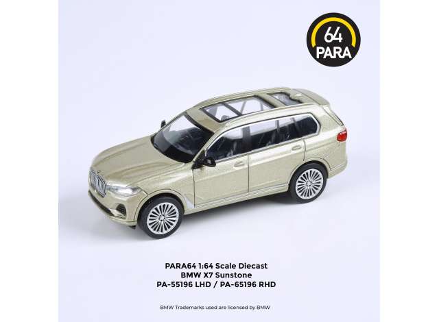 PRE-ORD3R Para64 Modeliukas BMW X7 *Left Hand Drive*, sunstone (cars in a deluxe Acrylic window box)