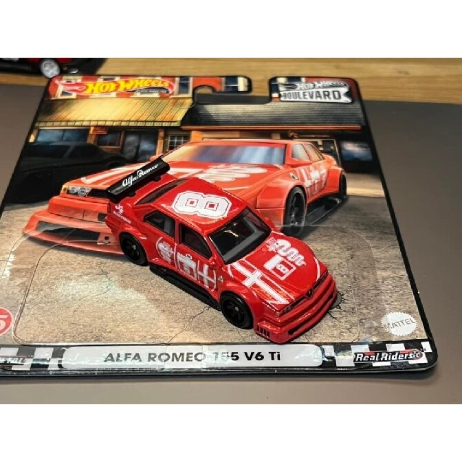 Hot Wheels Premium Boulevard Modeliukas Alfa Romeo 155 V6 Ti red (išpakuotas, būklė 9/10)