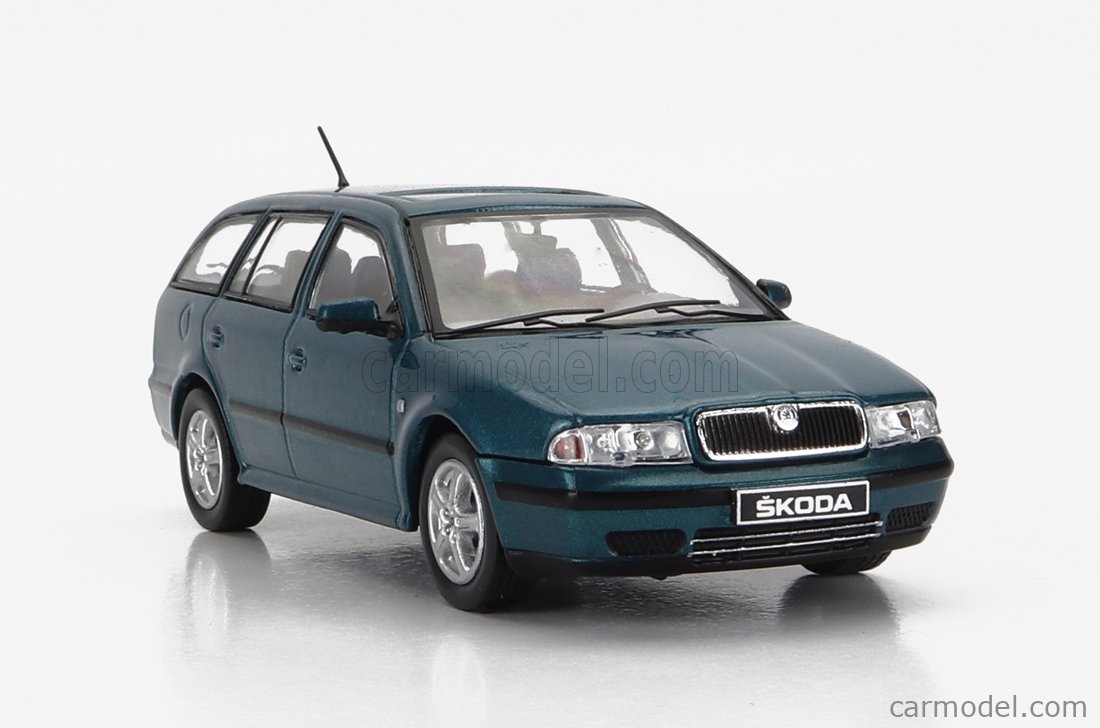 PRE-ORD3R IXO Models Modeliukas 1/43 1998 Skoda Octavia 1, green metallic