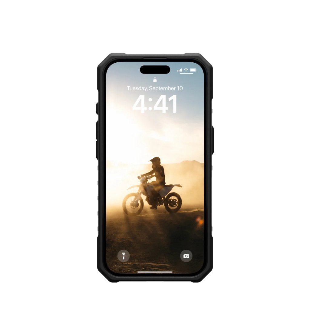 UAG Pathfinder Clear with MagSafe for iPhone 16 - Ash