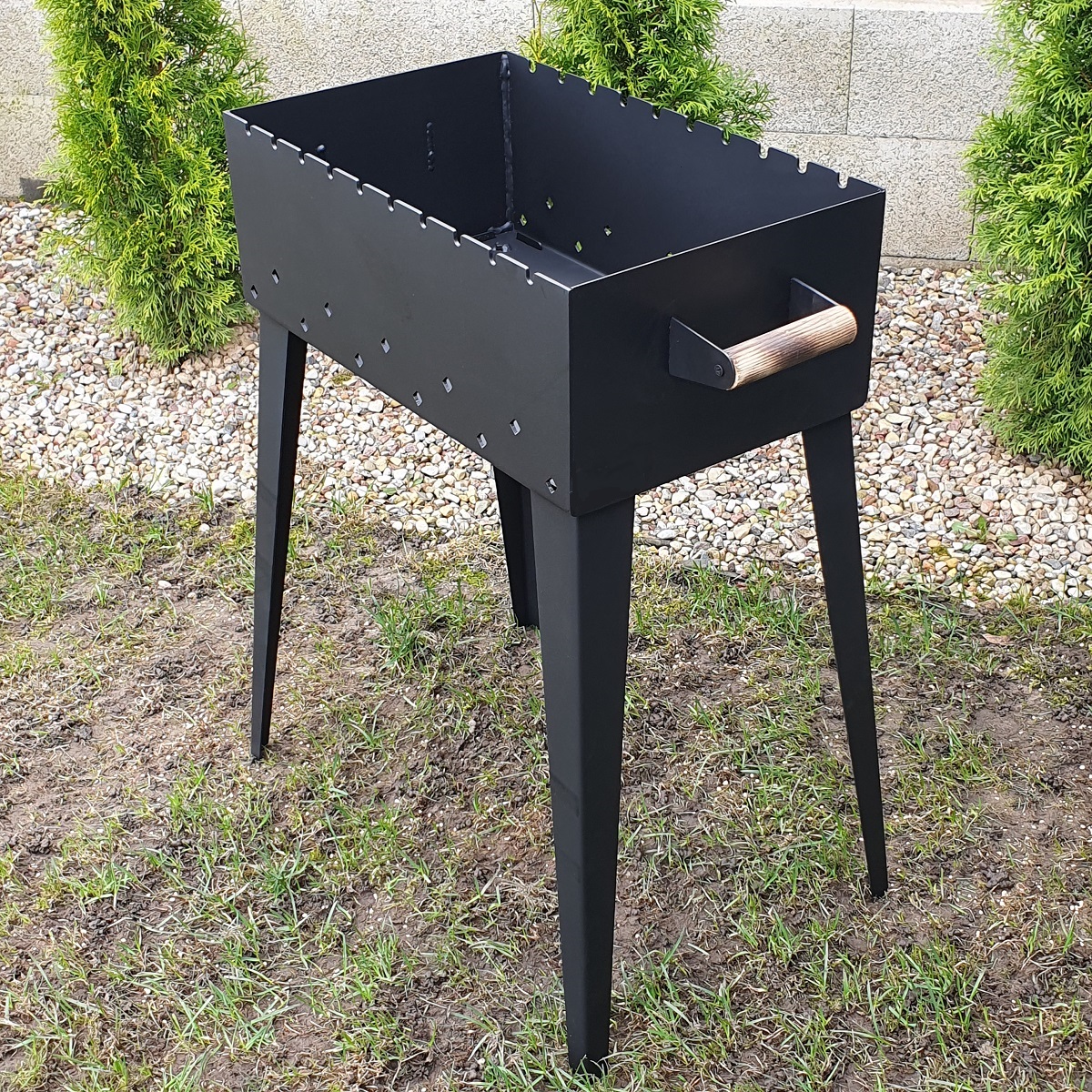 Šašlykinė 50x30x18 cm, metalo storis 3mm