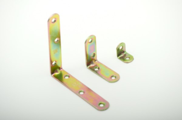 Kampukas tvirtinimo 3x50mm 935