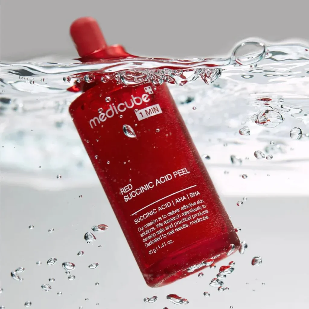 MEDICUBE Red Acne Succinic Acid Peel – spuogus mažinanti rūgštinė kaukė
