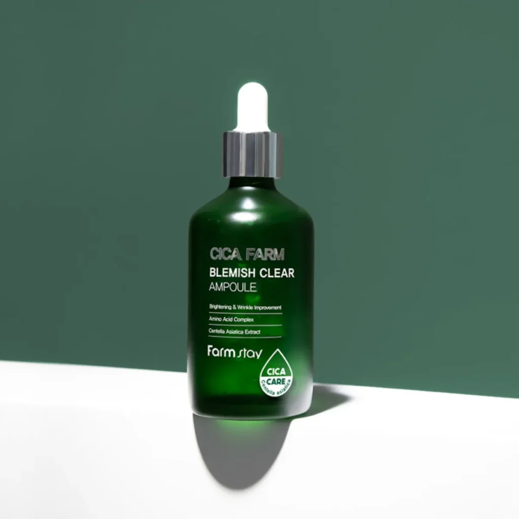 Farmstay Cica Farm Blemish Clear Ampoule – raminantis serumas sudirgusiai odai