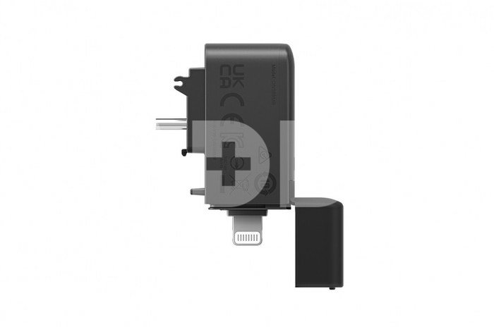 Insta360 X4 card reader
