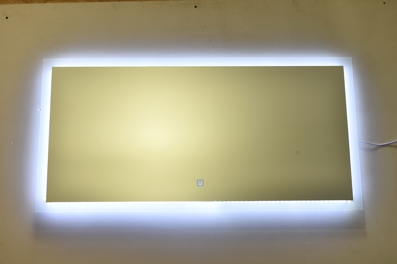 Veidrodis FS615 su LED apšvietimu