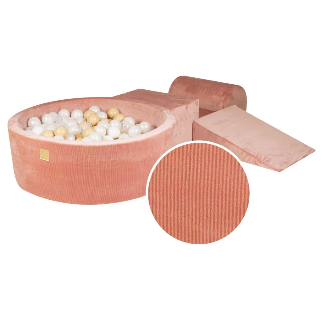 Putų 3 elementų žaidimų rinkinys su kamuoliukų duobe 90x30cm su 200 kamuoliukų Sertifikuota, aksominis velvetas, abrikoso spalvos, kamuoliukai: balti perlamutriniai, smėlio spalvos, skaidrūs