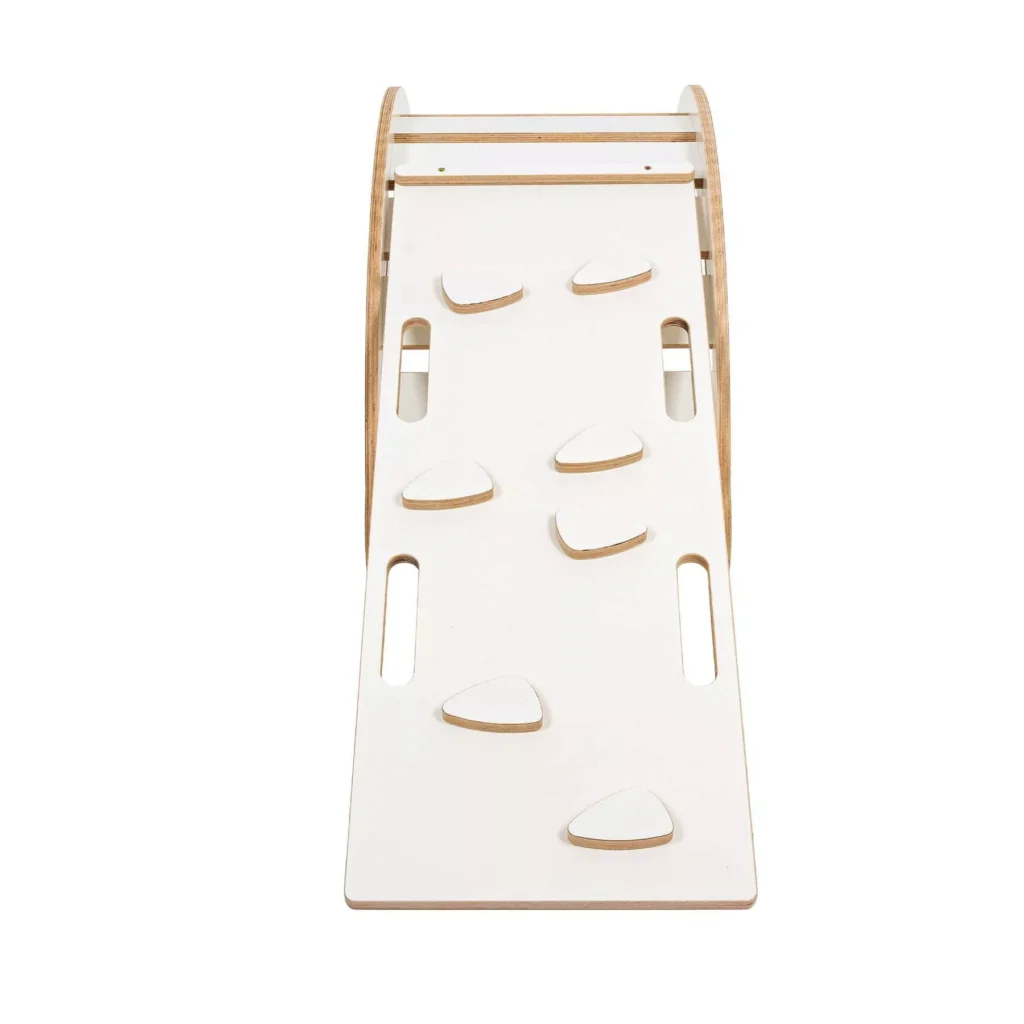 Vidutinio dydžio svajonių supamasis krėslas "Medium Dream Rocker White Wood & Ladder" su smėlio spalvos pagalve